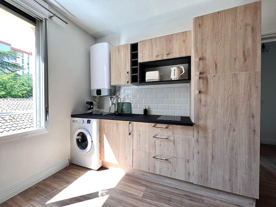 L Europe Appartement Montélimar Buitenkant foto