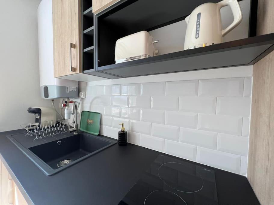 L Europe Appartement Montélimar Buitenkant foto